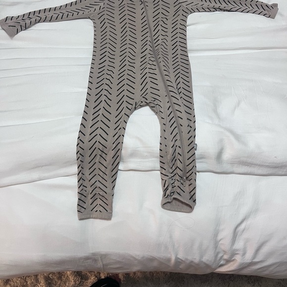 Kyte baby romper - Picture 3 of 5